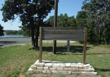 Harbor Lane Park Sign